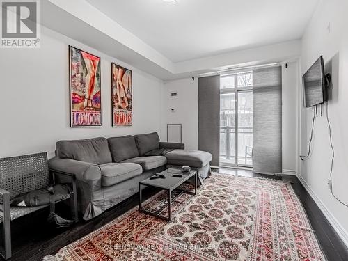 217 - 35 Southshore Crescent, Hamilton, ON - Indoor Photo Showing Living Room