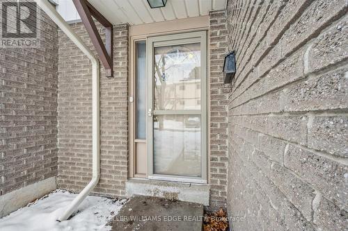 31 - 51 Paulander Drive, Kitchener, ON - Outdoor