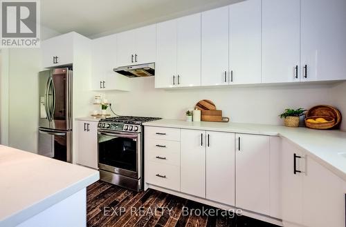 55 Tulip Crescent, Norfolk, ON - Indoor Photo Showing Kitchen With Upgraded Kitchen