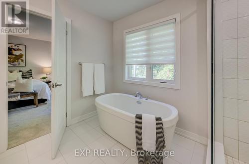 55 Tulip Crescent, Norfolk, ON - Indoor Photo Showing Bathroom
