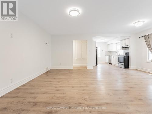 80 Livingston Avenue, Grimsby, ON - Indoor