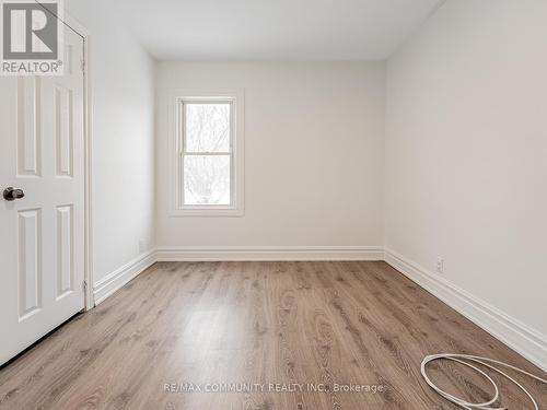80 Livingston Avenue, Grimsby, ON - Indoor Photo Showing Other Room