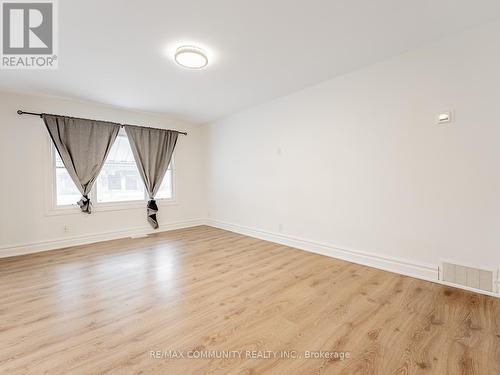 80 Livingston Avenue, Grimsby, ON - Indoor Photo Showing Other Room