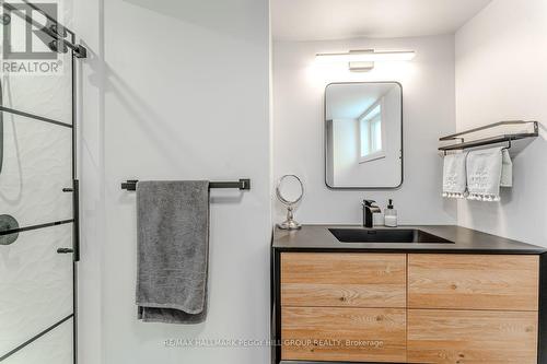 59 Lankin Boulevard, Orillia, ON - Indoor Photo Showing Bathroom