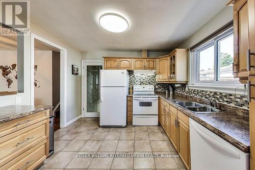 116 Fallingdale Crescent, Brampton, ON - Indoor Photo Showing Kitchen With Double Sink