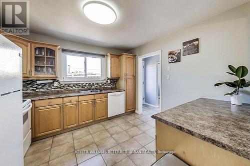 116 Fallingdale Crescent, Brampton, ON - Indoor Photo Showing Kitchen With Double Sink