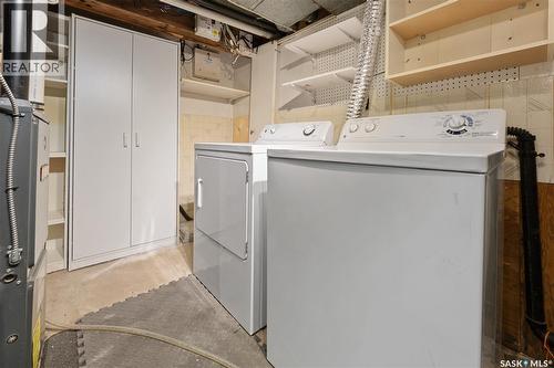 1535 2Nd Avenue N, Saskatoon, SK - Indoor Photo Showing Laundry Room