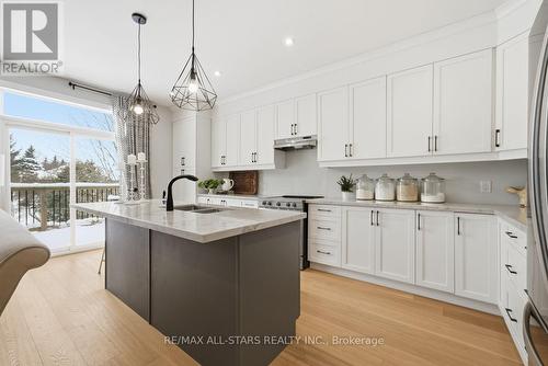 579 Victoria Street, Scugog (Port Perry), ON - Indoor Photo Showing Kitchen