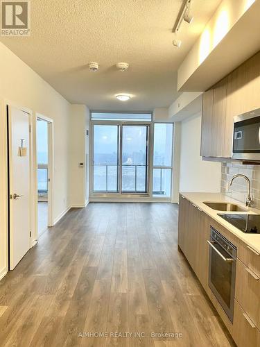 2901 - 32 Forest Manor Road, Toronto, ON - Indoor Photo Showing Kitchen