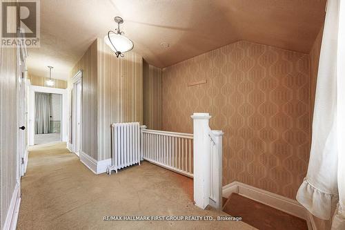 481 Simcoe Street N, Oshawa, ON - Indoor Photo Showing Other Room