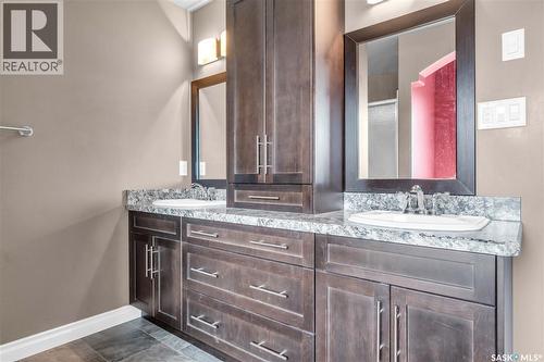 3969 Sandhill Crescent, Regina, SK - Indoor Photo Showing Bathroom