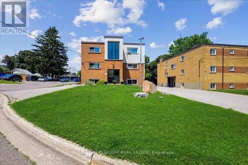 2 - 362 Elgin Court, Oshawa, ON - Outdoor