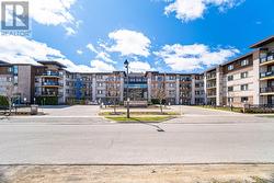 418 - 128 GARDEN DRIVE  Oakville, ON L6K 0H7