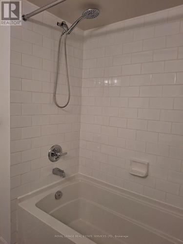 Bathroom 2nd floor - 4-pieces - 15 - 8 Windermere Avenue, Toronto, ON - Indoor Photo Showing Bathroom