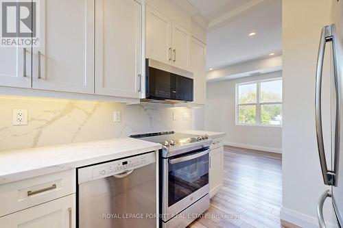 #5 - 254 Armadale Avenue, Toronto, ON - Indoor Photo Showing Kitchen