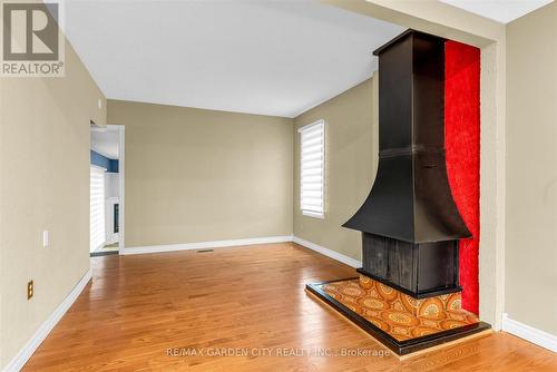 17 Marilyn Street, Grimsby, ON - Indoor Photo Showing Other Room