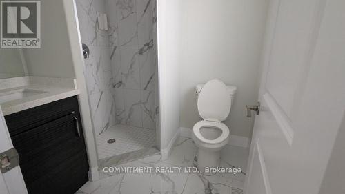 2335 Bakervilla Street, London South, ON - Indoor Photo Showing Bathroom