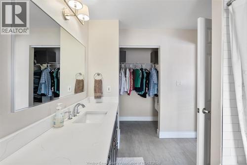 5995 Ellis Street Unit# 202, Lasalle, ON - Indoor Photo Showing Bathroom