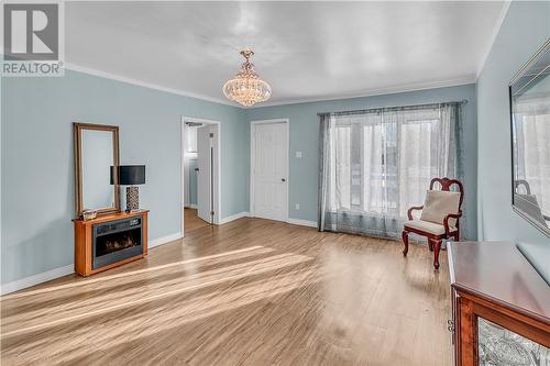 190 Hugh Cummings, Spanish, ON - Indoor Photo Showing Other Room