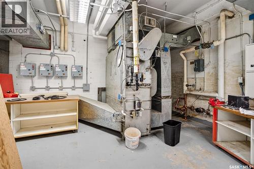 1100 Currie Crescent, Moose Jaw, SK 