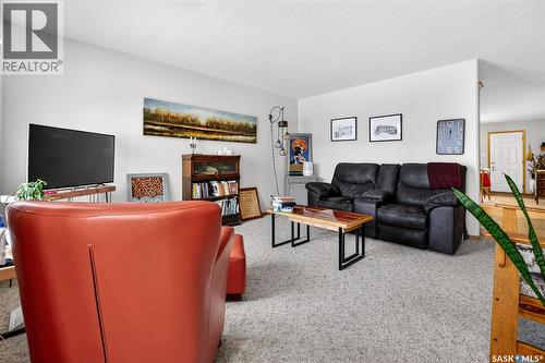 4 257 Fairford Street W, Moose Jaw, SK - Indoor Photo Showing Office