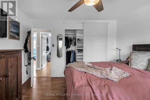 4239 County Rd 11 Road, South Stormont, ON - Indoor Photo Showing Bedroom