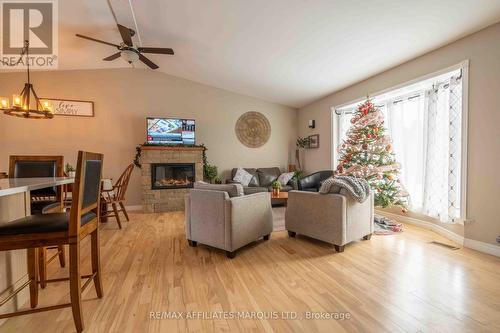 4239 County Rd 11 Road, South Stormont, ON - Indoor Photo Showing Living Room With Fireplace