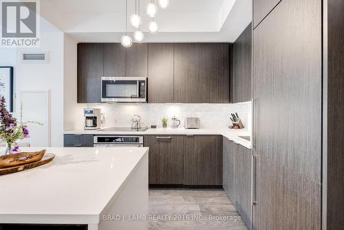 642 - 38 Iannuzzi Street, Toronto, ON - Indoor Photo Showing Kitchen With Upgraded Kitchen