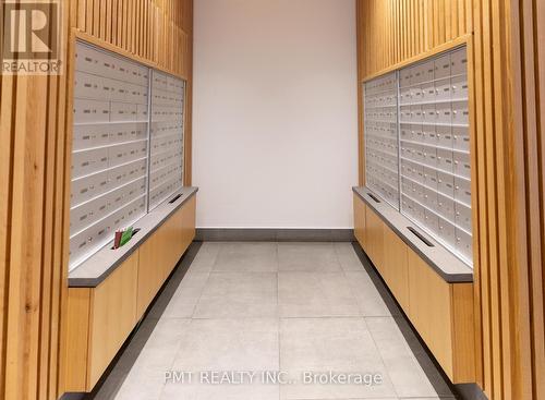 406 - 388 Richmond Street W, Toronto, ON - Indoor Photo Showing Other Room