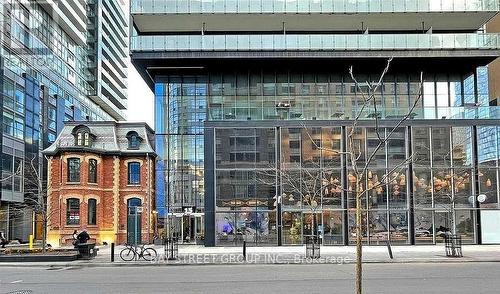 710 - 15 Grenville Street, Toronto, ON - Outdoor With Balcony