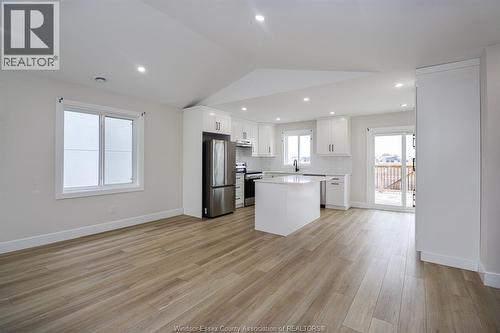 97 Kingsbridge, Amherstburg, ON - Indoor Photo Showing Kitchen