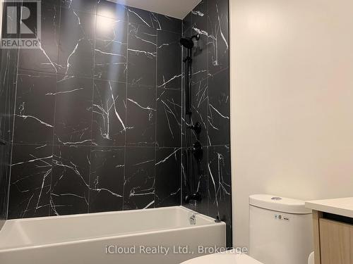 1603 - 1050 Eastern Avenue, Toronto, ON - Indoor Photo Showing Bathroom
