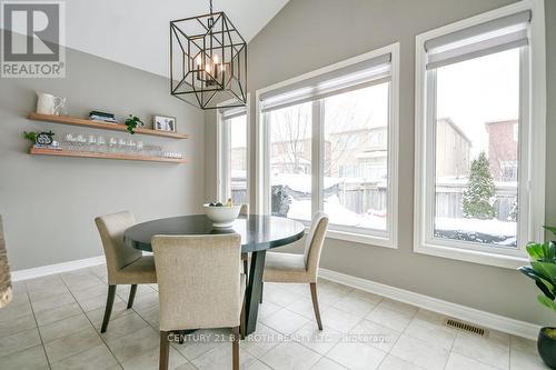 304 Downy Emerald Drive, Bradford West Gwillimbury, ON - Indoor Photo Showing Dining Room