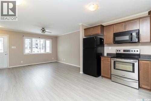 115 115 Dalgleish Link, Saskatoon, SK - Indoor Photo Showing Kitchen