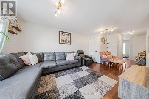 53 Bush Clover Crescent, Kitchener, ON - Indoor Photo Showing Living Room