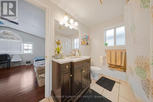53 Bush Clover Crescent, Kitchener, ON - Indoor Photo Showing Bathroom