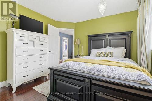 66 Oceanpearl Crescent, Whitby (Blue Grass Meadows), ON - Indoor Photo Showing Bedroom