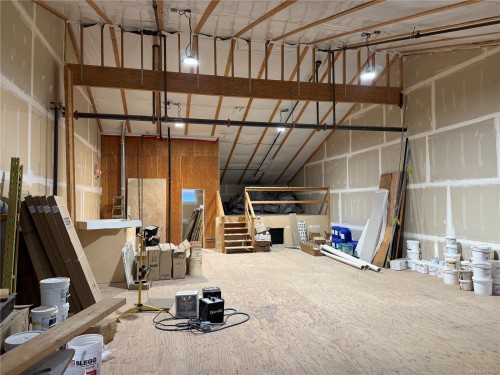 15-2075 Henry Ave, Sidney, BC 