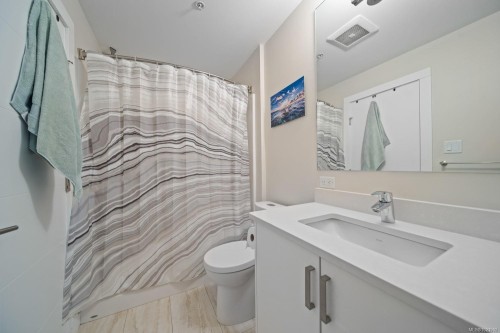 310-91 Chapel St, Nanaimo, BC - Indoor Photo Showing Bathroom