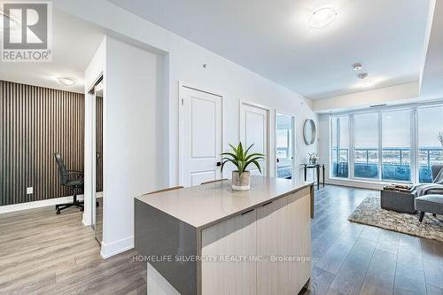 709 - 2481 Taunton Road, Oakville, ON - Indoor