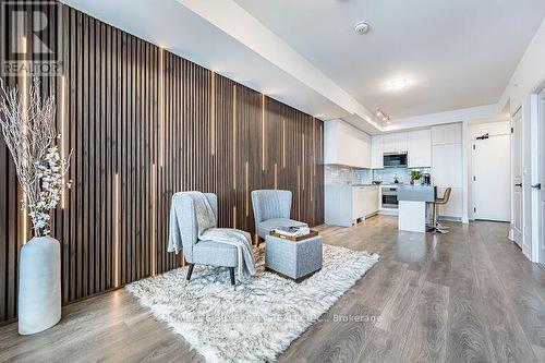 709 - 2481 Taunton Road, Oakville, ON - Indoor