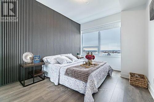 709 - 2481 Taunton Road, Oakville, ON - Indoor Photo Showing Bedroom