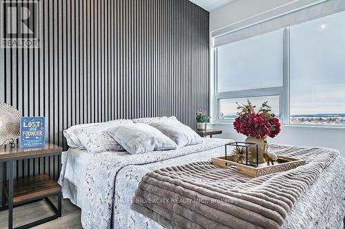 709 - 2481 Taunton Road, Oakville, ON - Indoor Photo Showing Bedroom