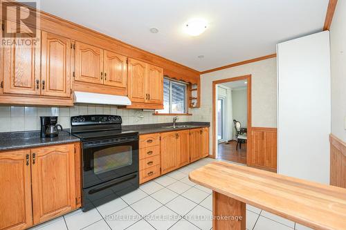 7267 Topping Road, Mississauga, ON - Indoor Photo Showing Kitchen