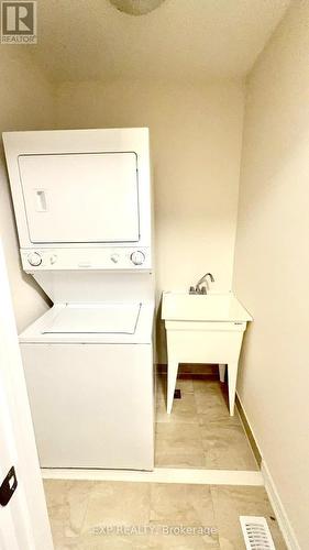 120 Sanders Road, Erin, ON - Indoor Photo Showing Laundry Room