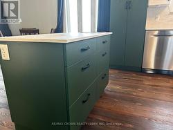 Kitchen islan - 