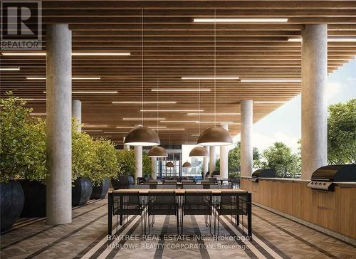 653 - 121 Lower Sherbourne Street, Toronto, ON -  With Exterior