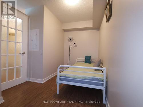 915 - 15 Singer Court, Toronto, ON - Indoor