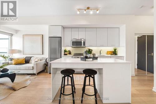 1901 - 105 George Street, Toronto, ON - Indoor Photo Showing Kitchen With Upgraded Kitchen
