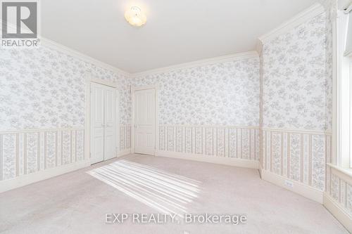 28 Queen Street, Innisfil, ON -  Photo Showing Other Room